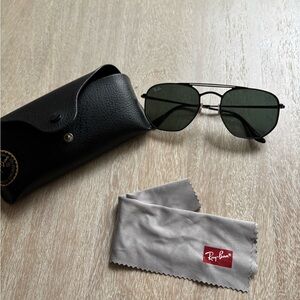 Ray-Ban Black Sunglasses with Case and Wipe